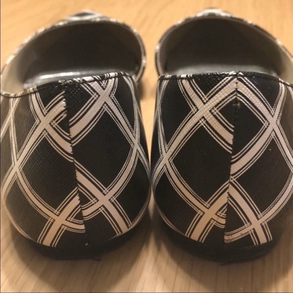 Black and White flats🖤 - Picture 3 of 4